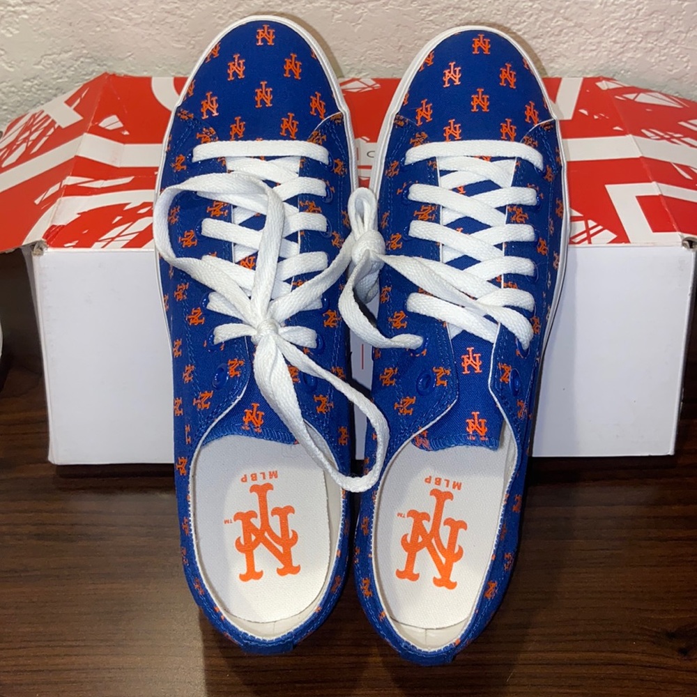NIB Row One New York Mets 10 1/2 shoes